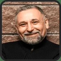 Photo of T. Whitfield, a SodaPeak reviewer